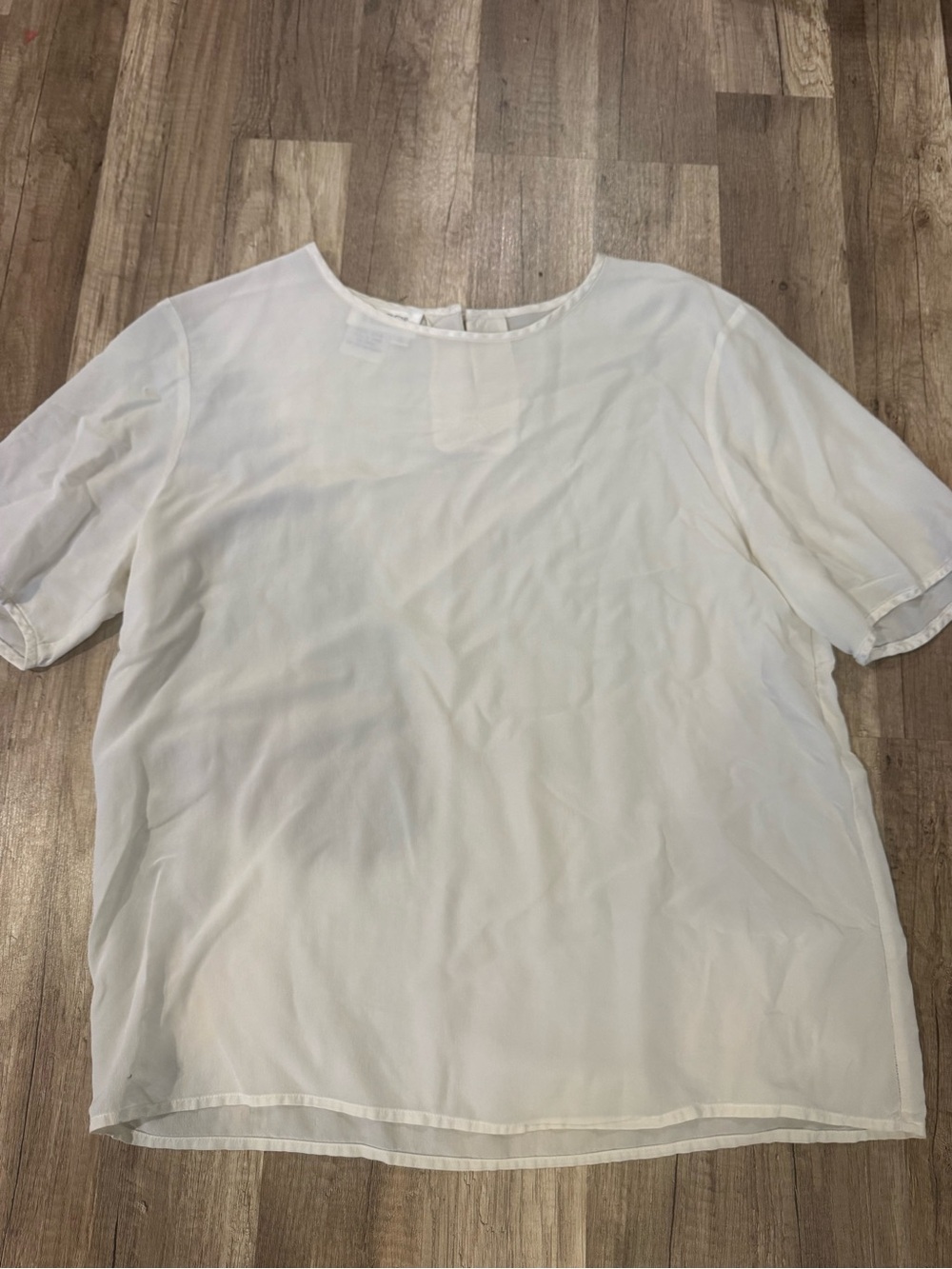 100% Silk White Short-Sleeve Blouse